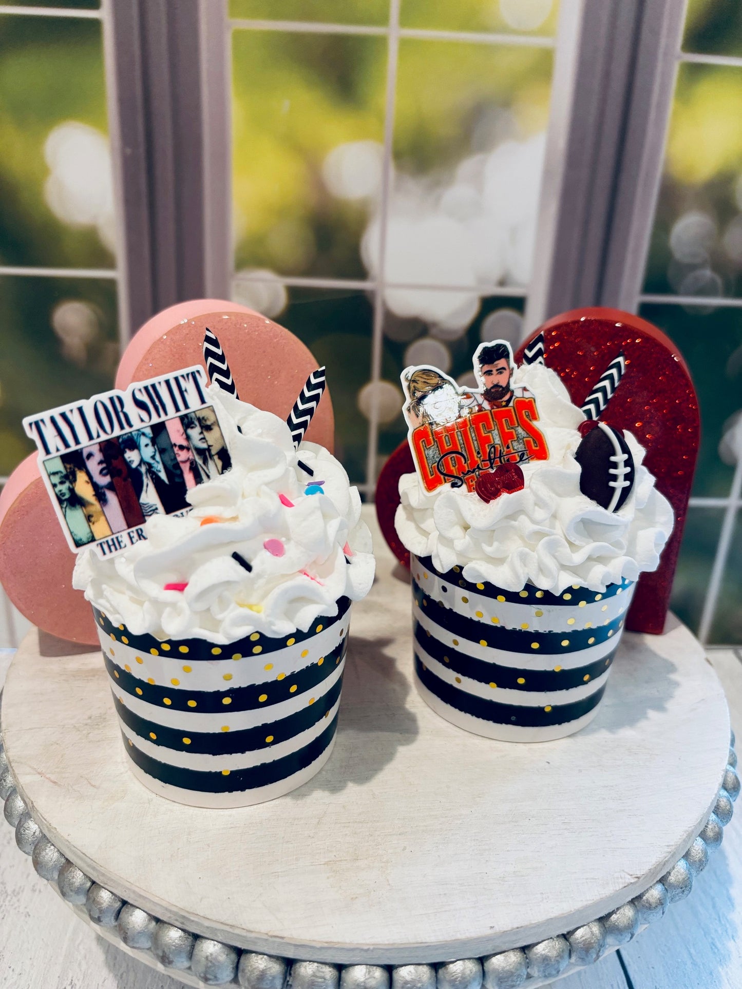 Taylor Swift Faux Cupcakes