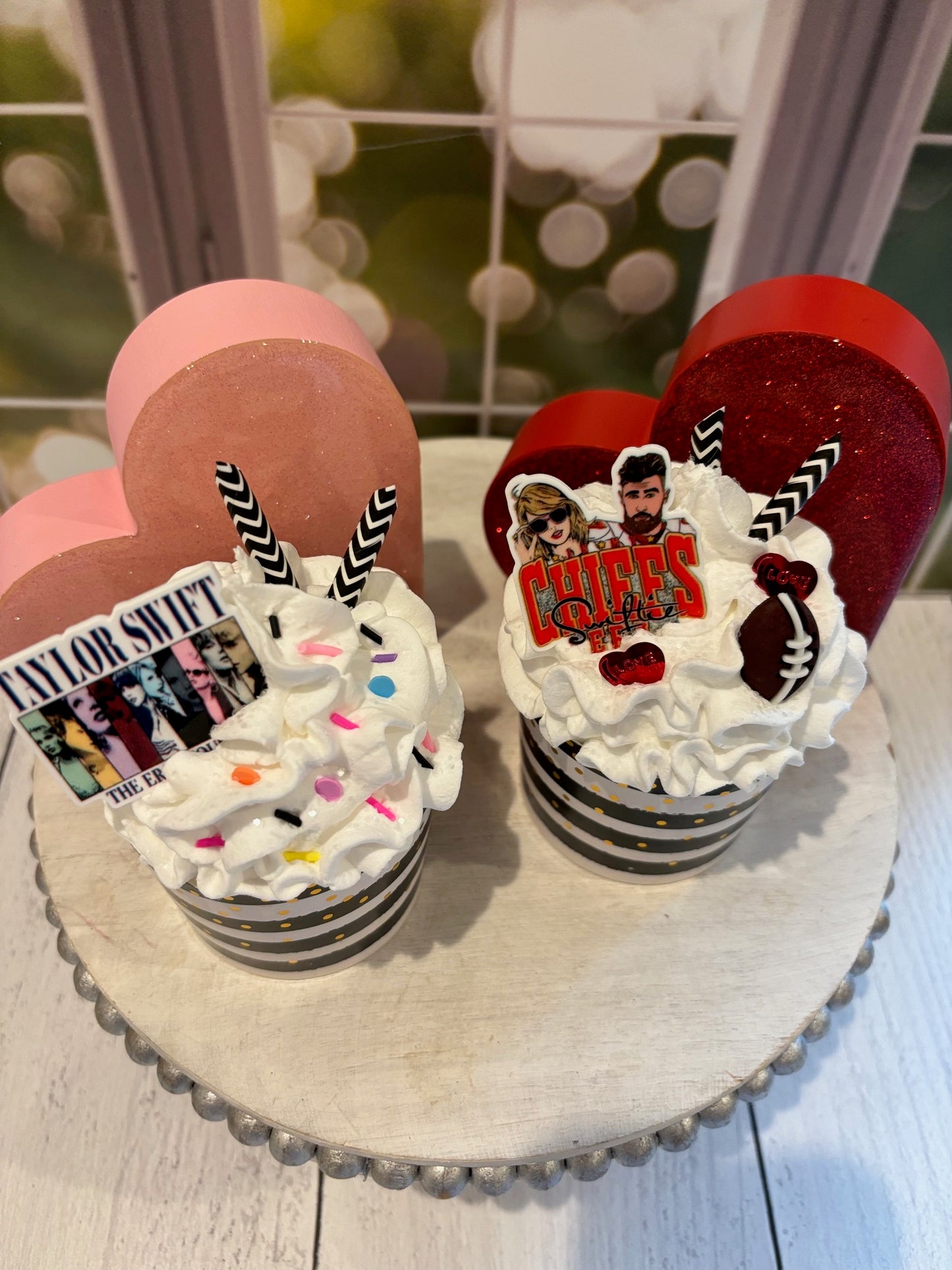 Taylor Swift Faux Cupcakes